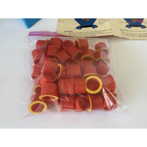 Vintage 1975 MB Knock Out Game Complete – Hex Board, Pegs, Instructions - Picture 3 of 16